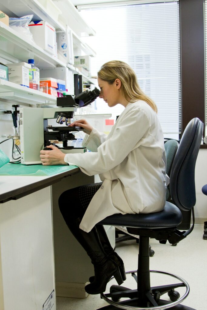 National Cancer Institute UVnRa6mOLOM Unsplash 683x1024